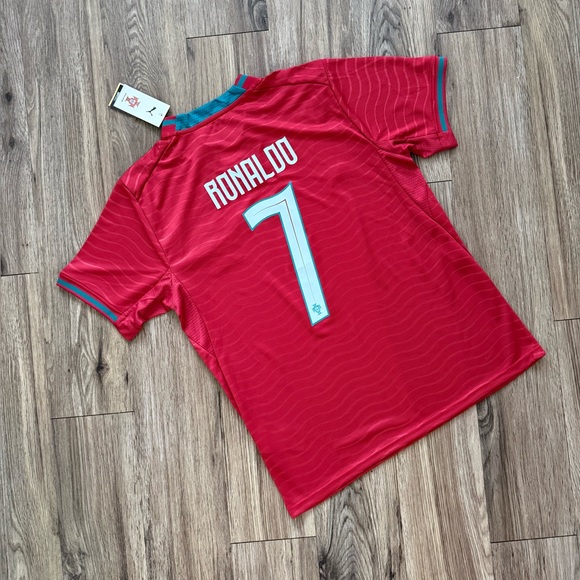 Portugal National Team Soccer Jersey Cristiano Ronaldo 7 - Picture 6 of 6